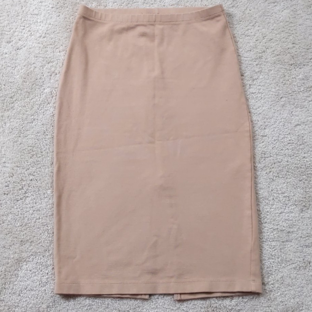 Simple Pull-On Knee Length Skirt